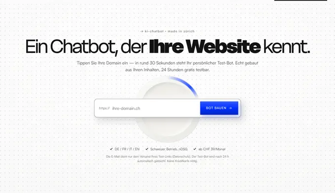 Die Seite KI-Chatbot: ein Eingabefeld für die Domain und die Taste «Bot bauen»